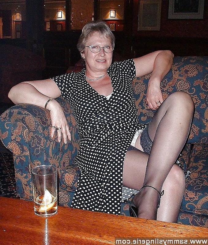 16P BBW and Mature 46 by Searcher1957