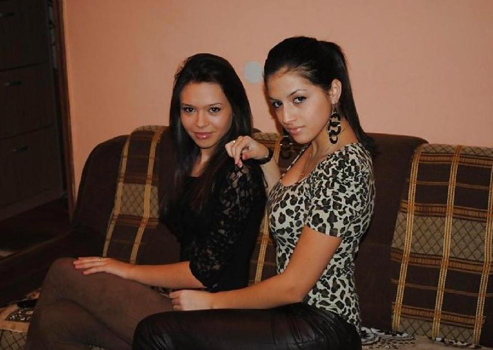 10P Romanian girl: Christina