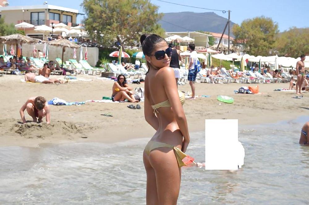 10P Romanian girl: Christina