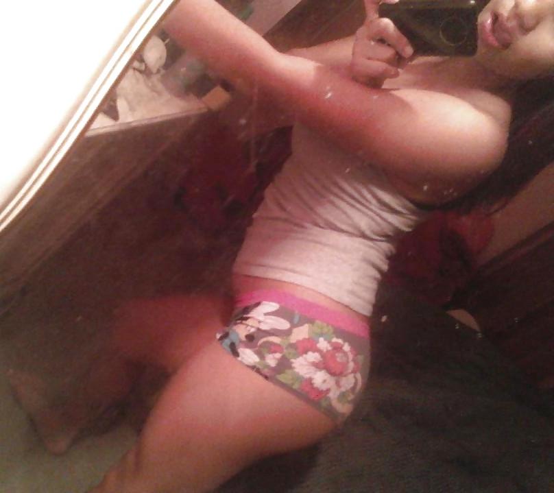 25P SEXY LATINAS NON-NUDE