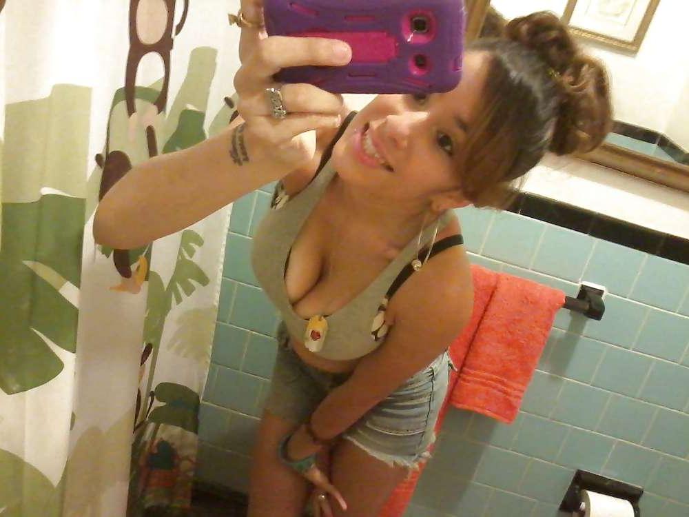 25P SEXY LATINAS NON-NUDE