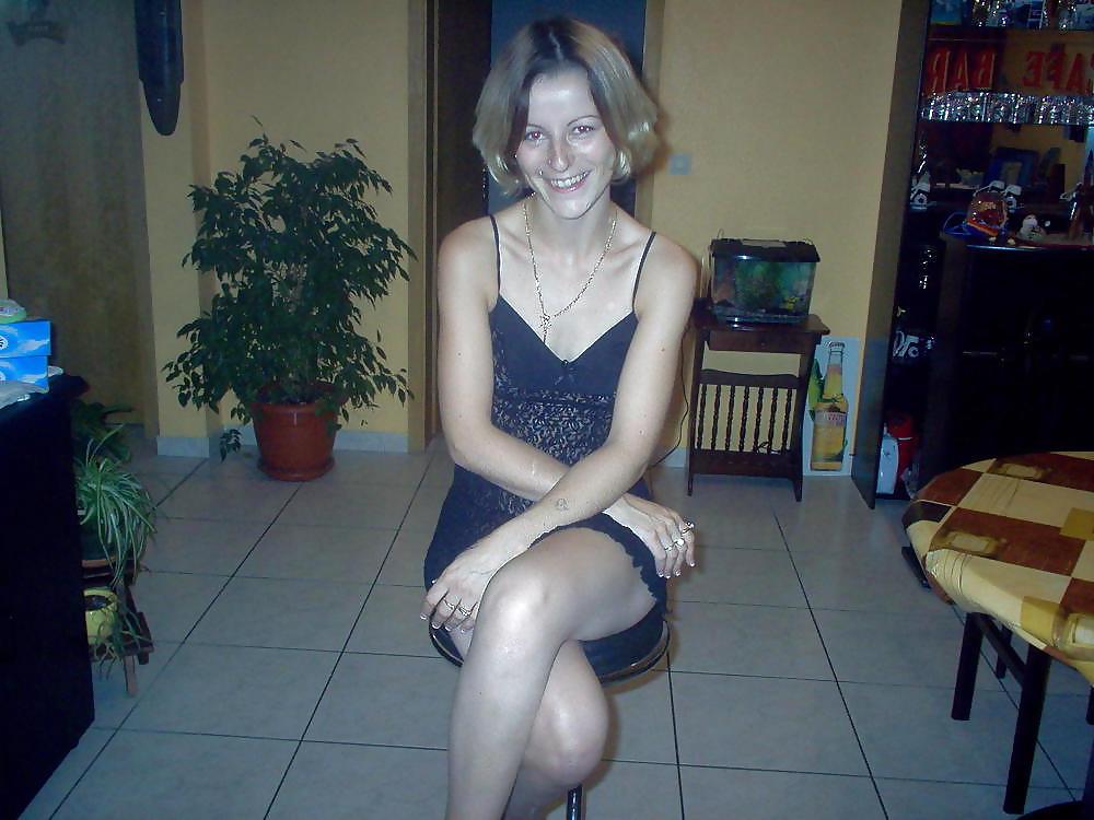 25P Miniskirts and crossed legs. Part 2