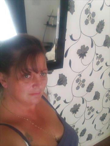 25P Mature Amateur Clothed 5