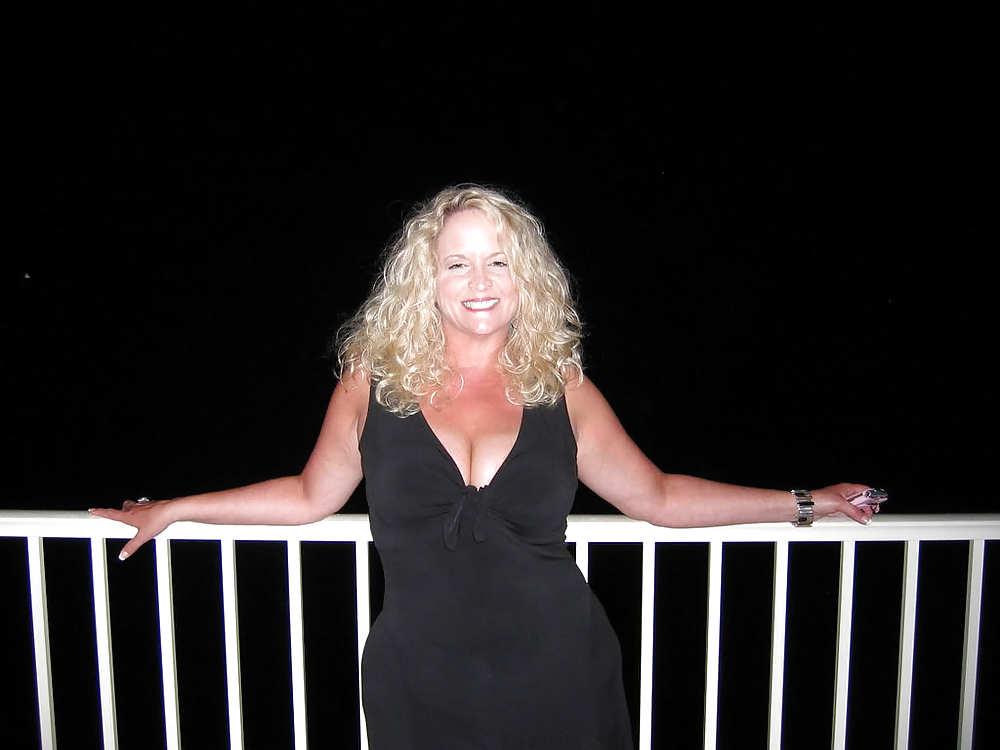25P Mature Amateur Clothed 5