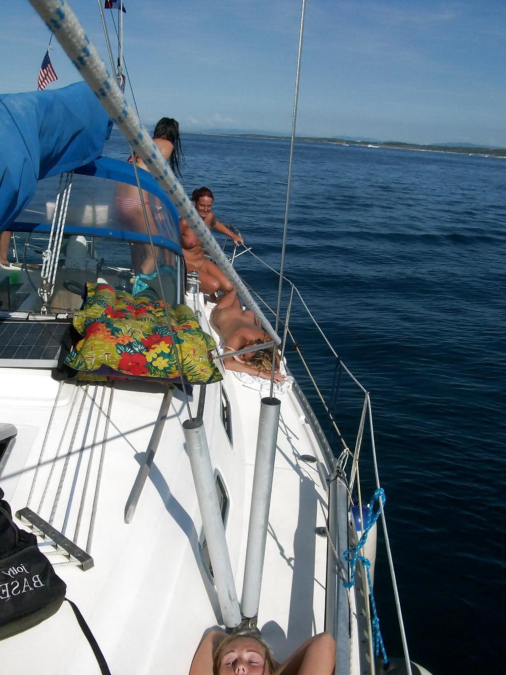 24P Stolen Pics - Group of Girls in Holidays Part 4