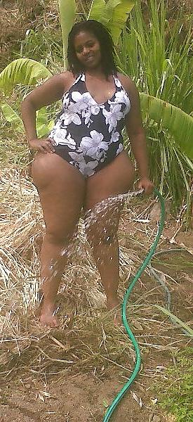 25P Diva from st kitts