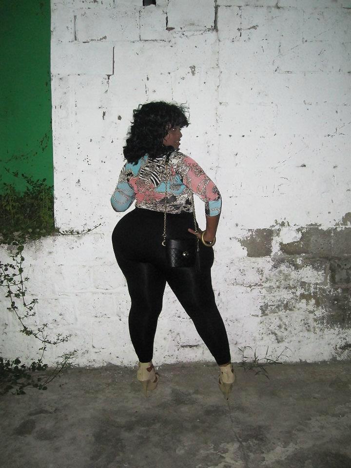 25P Diva from st kitts