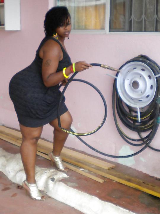 25P Diva from st kitts