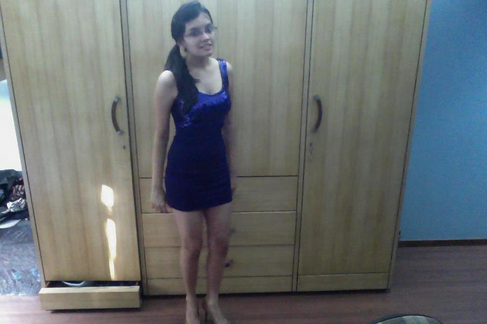 25P Cute sexy skinny girls: non nude