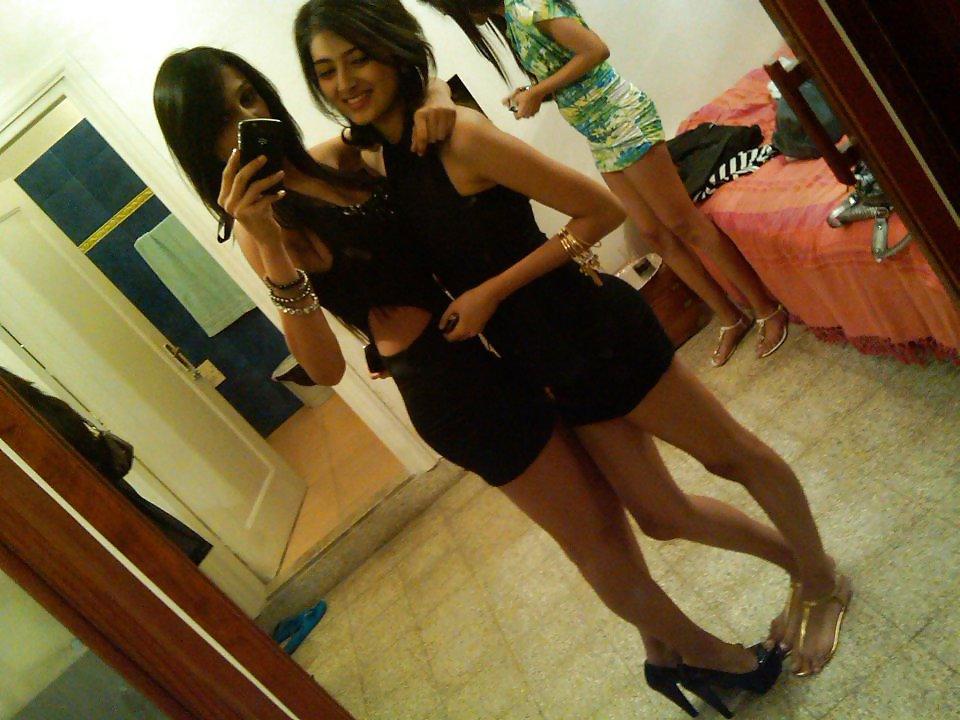 25P Cute sexy skinny girls: non nude
