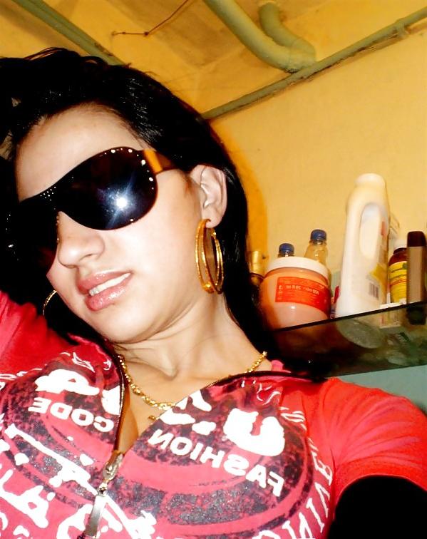 20P Hot paki girl from ilford london 8
