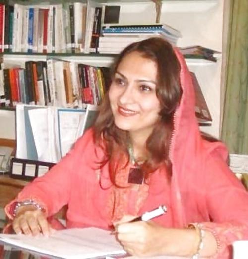 25P VIP Whore in Pakistan Marvi Memon