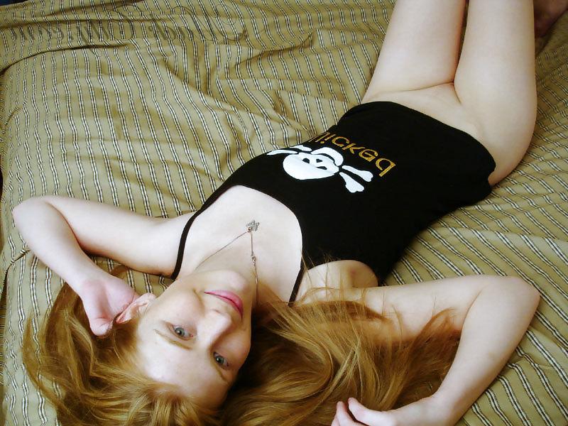 25P Mariah loves black cock