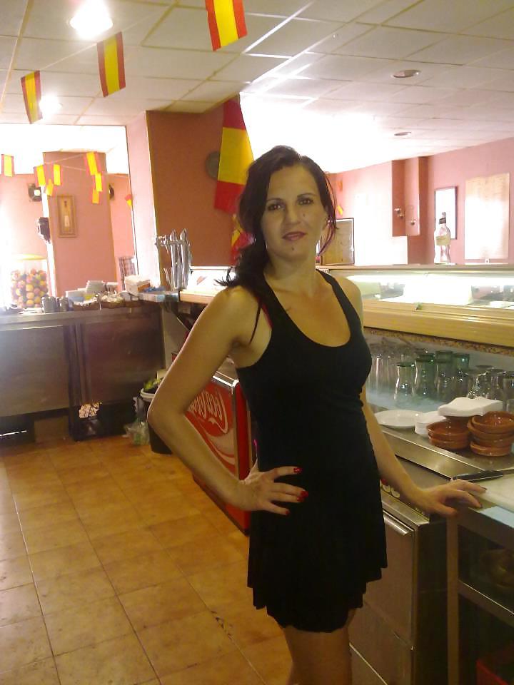 8P Romanian woman: Sanda