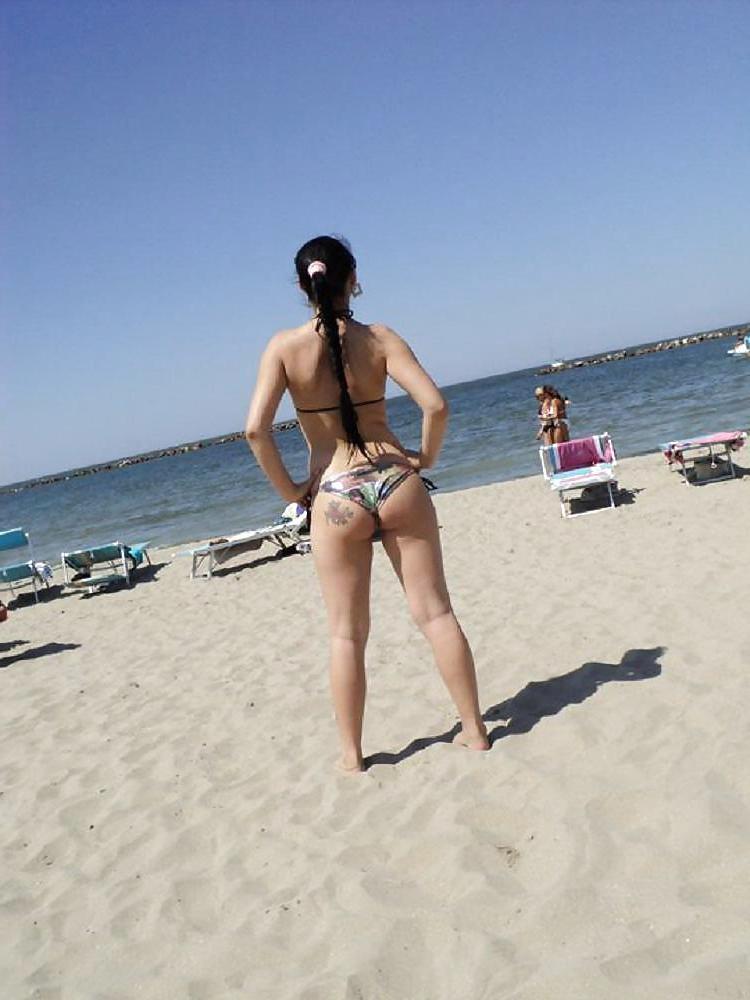 25P Romanian girl: valentina