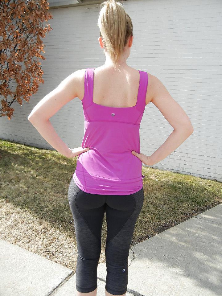 25P Yoga Butt