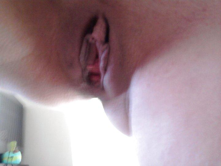 14P Greek MILF (Salonica)