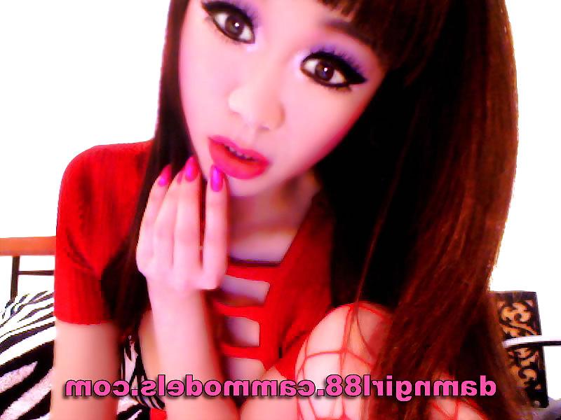 20P Cute Young Asian - doll face