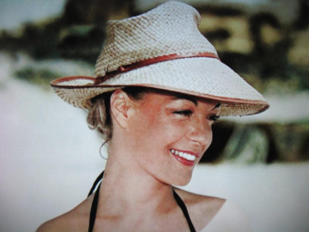25P Beautiful Celebs 17 - Romy - by TROC