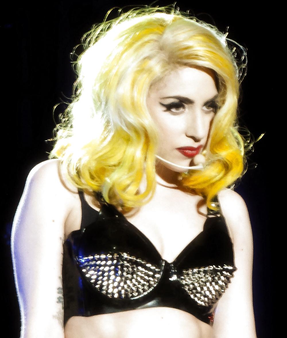 25P Lady Gaga Tits