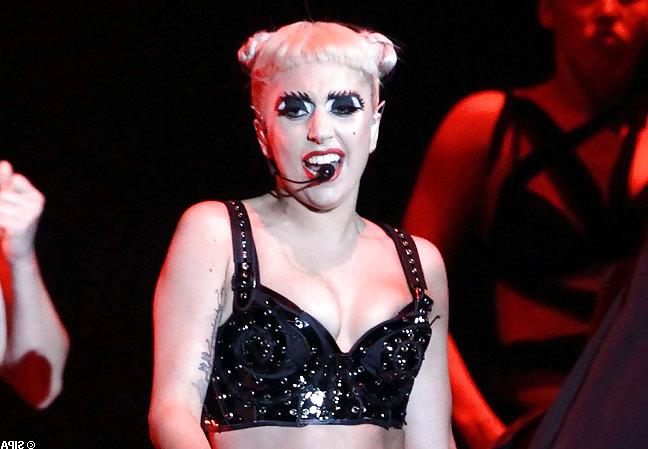 25P Lady Gaga Tits