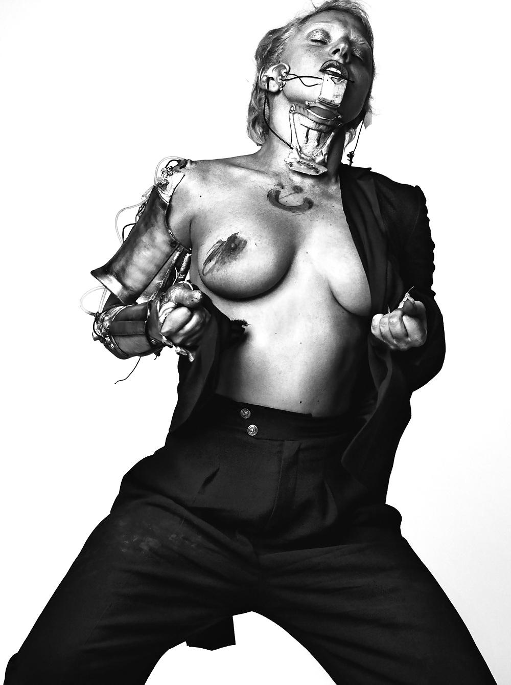 25P LADY GAGA NUDE NACKT