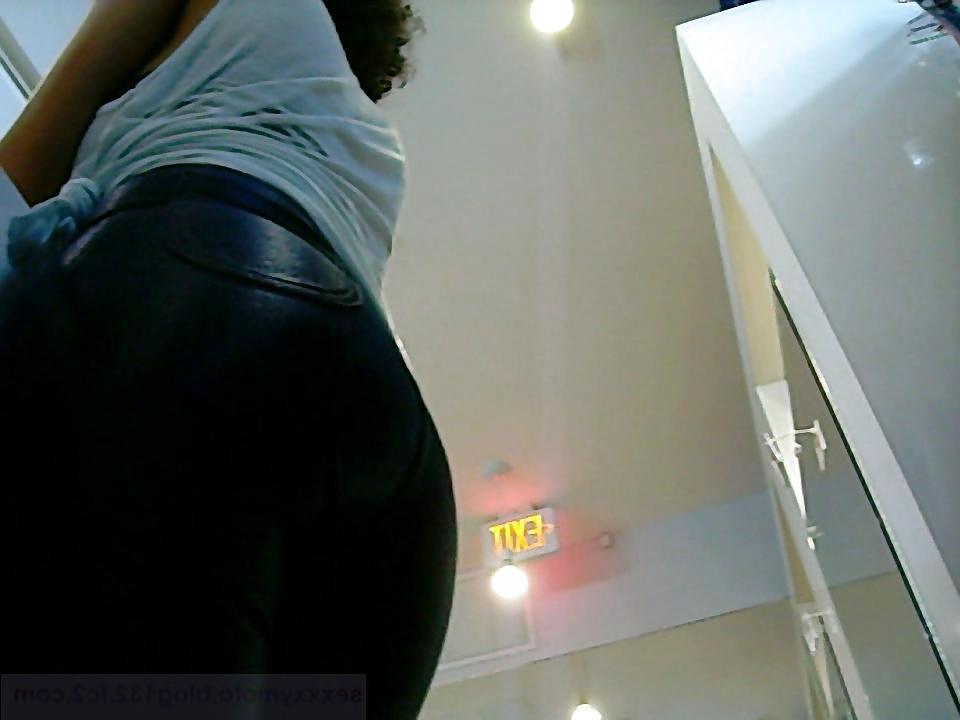 14P Voyeur (by others-found)