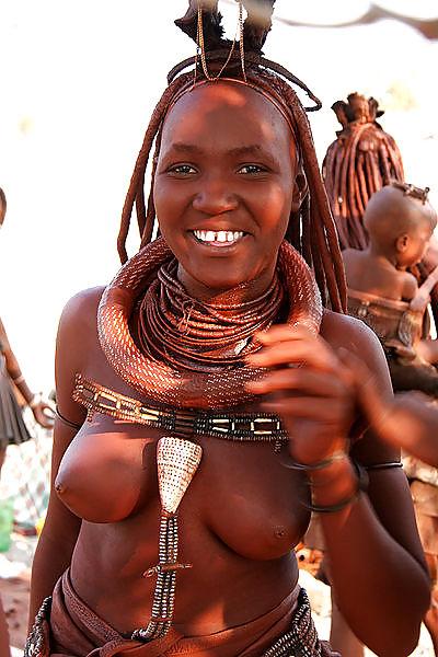 25P Tribal Himba women