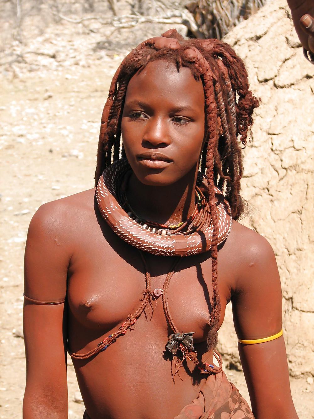 25P Tribal Himba women