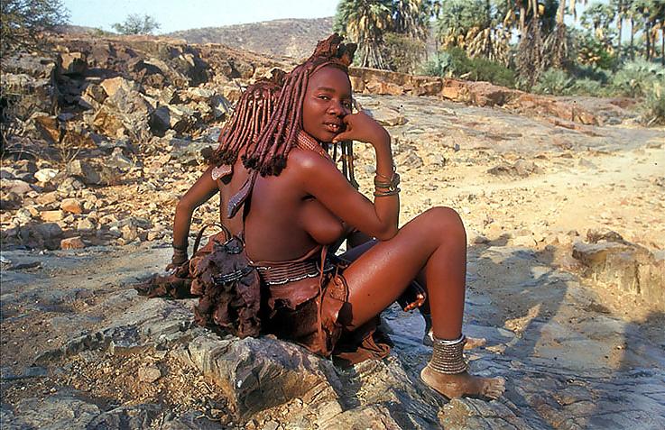 25P Tribal Himba women