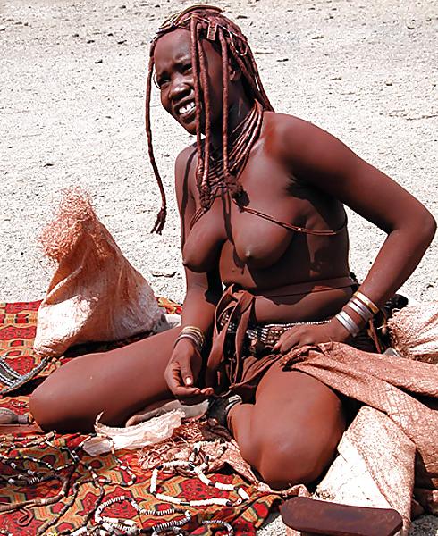 25P Tribal Himba women