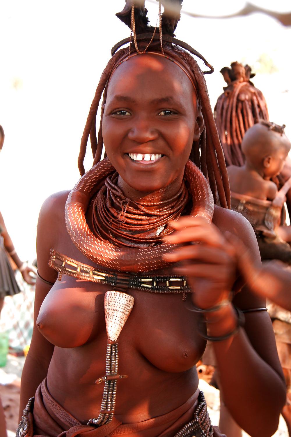 25P Tribal Himba women