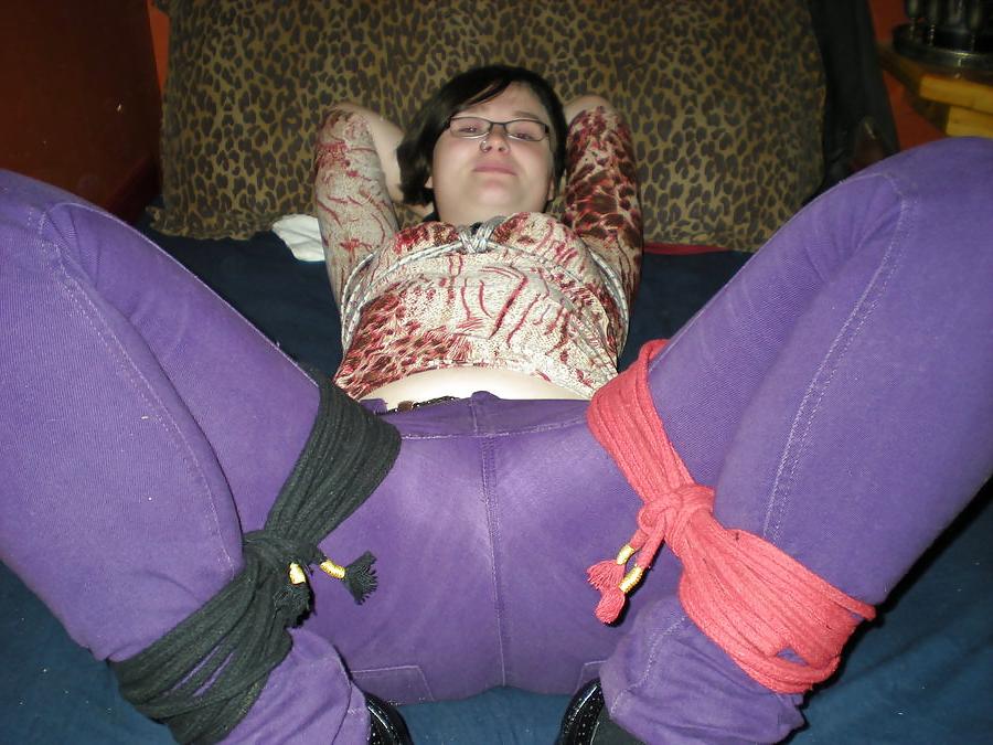 25P Rope bondage and wrapping
