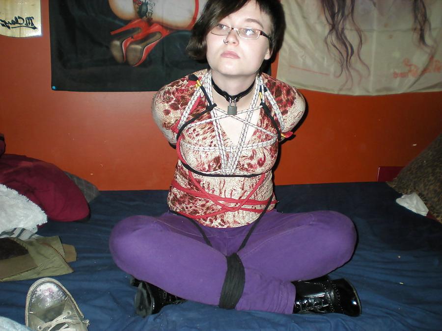 25P Rope bondage and wrapping