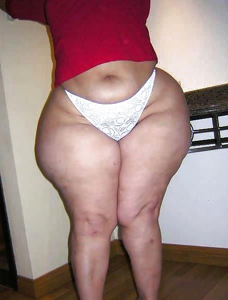 25P Maria butt latina
