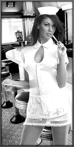14P Waitress
