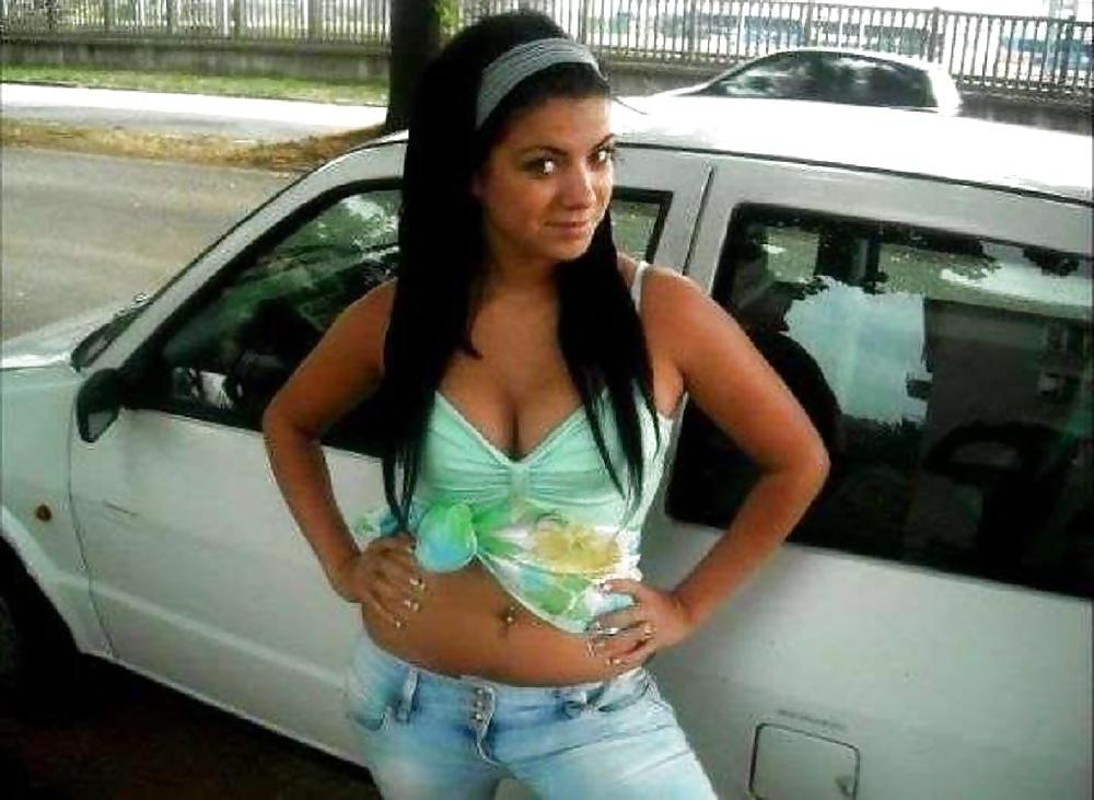 10P Romanian girl: Monika