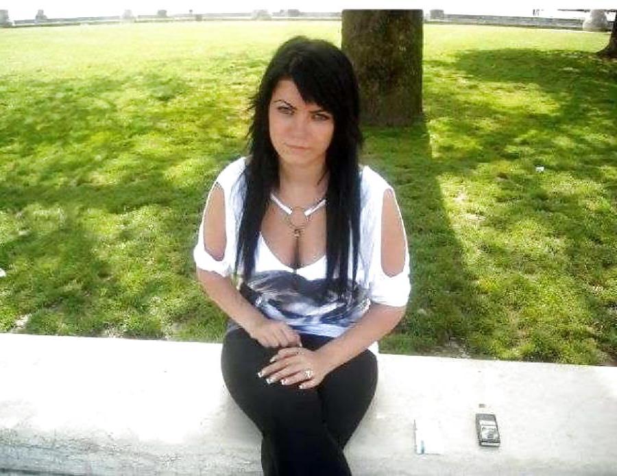 10P Romanian girl: Monika