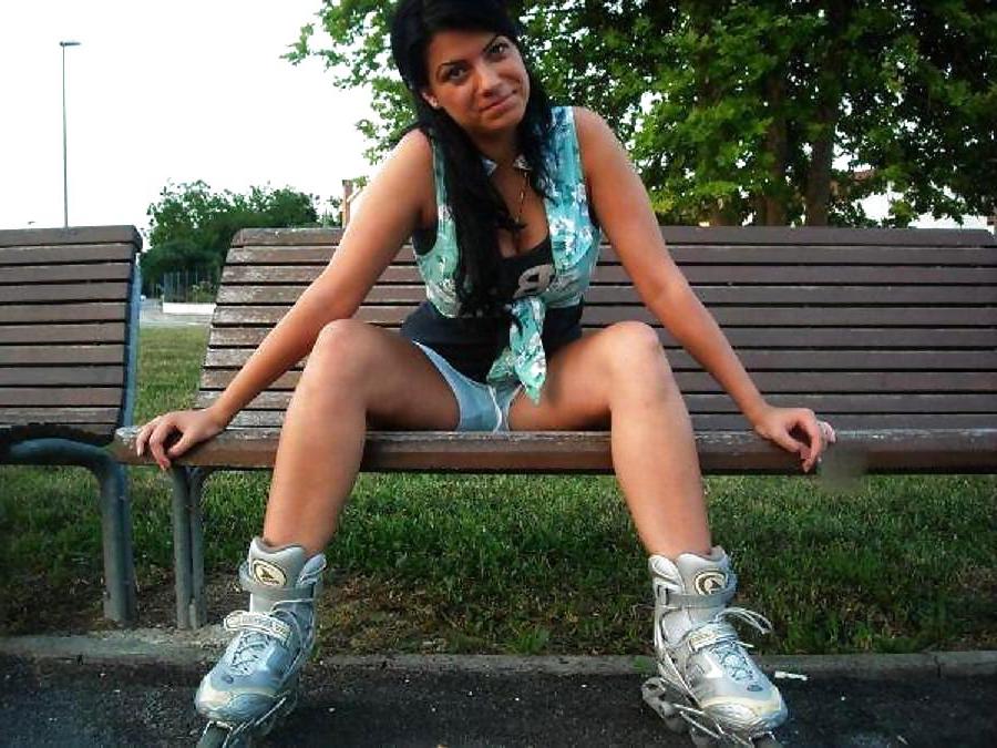 10P Romanian girl: Monika