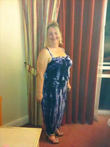 25P Mature Amateur Clothed 8