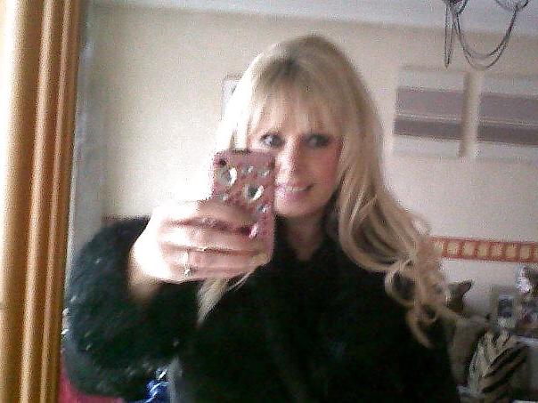25P Mature Amateur Clothed 8