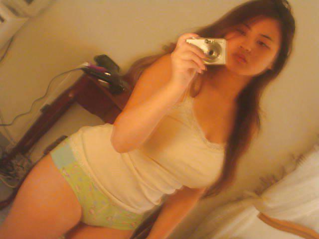 11P More horny vietnam girl
