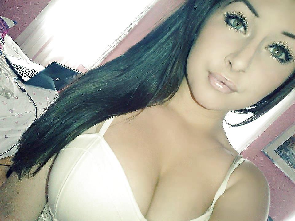 20P Clothed busty beauties 1 (non nude)
