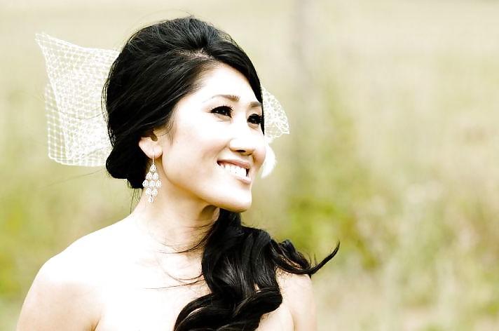 25P Beautiful Asian Brides