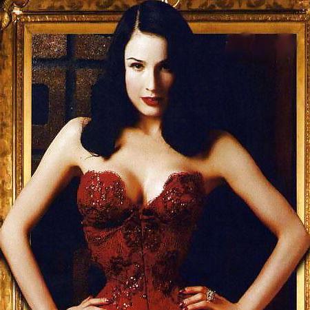 25P Dita Von Tease
