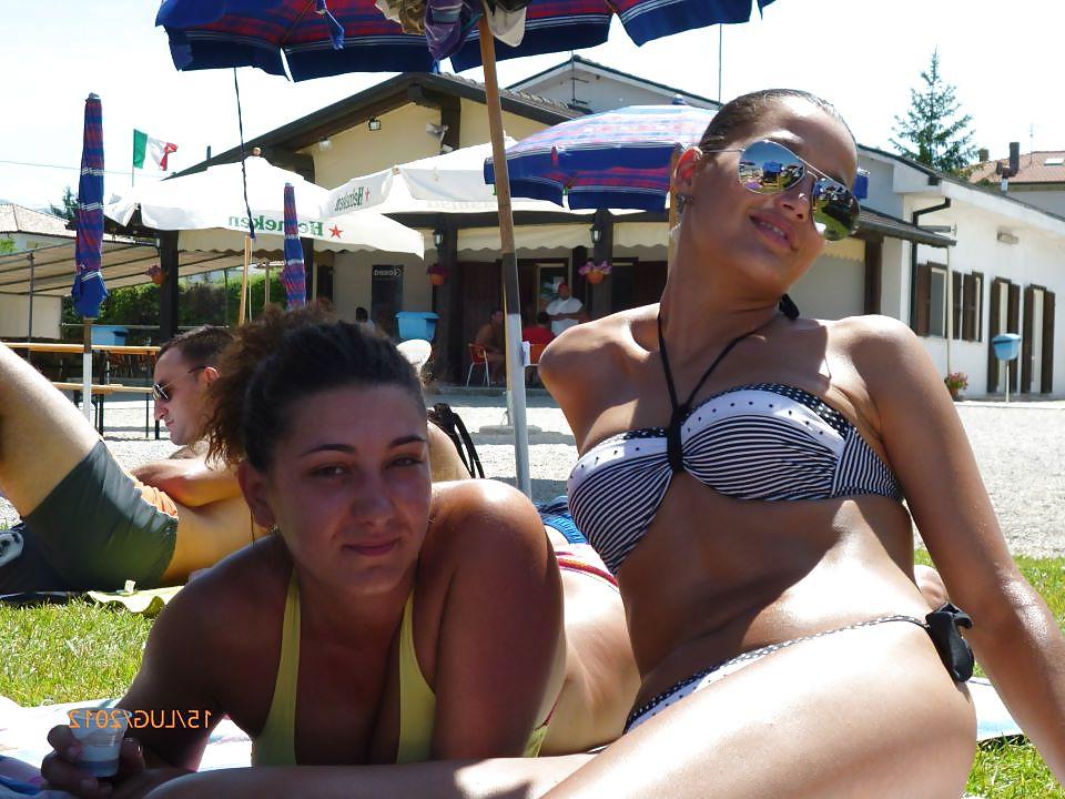 14P Romanian girl: Larisa