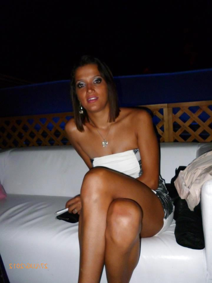 14P Romanian girl: Larisa