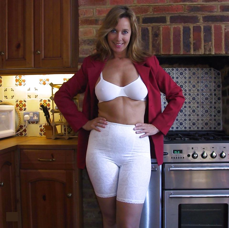 25P SEXY DRESSED