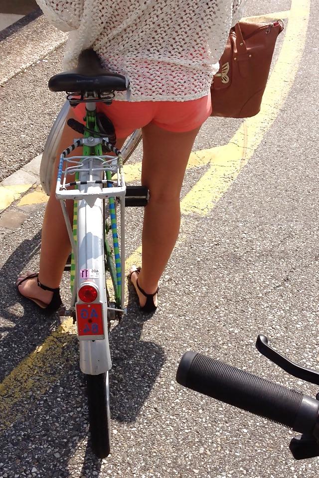 13P Voyeur dem fahrrad