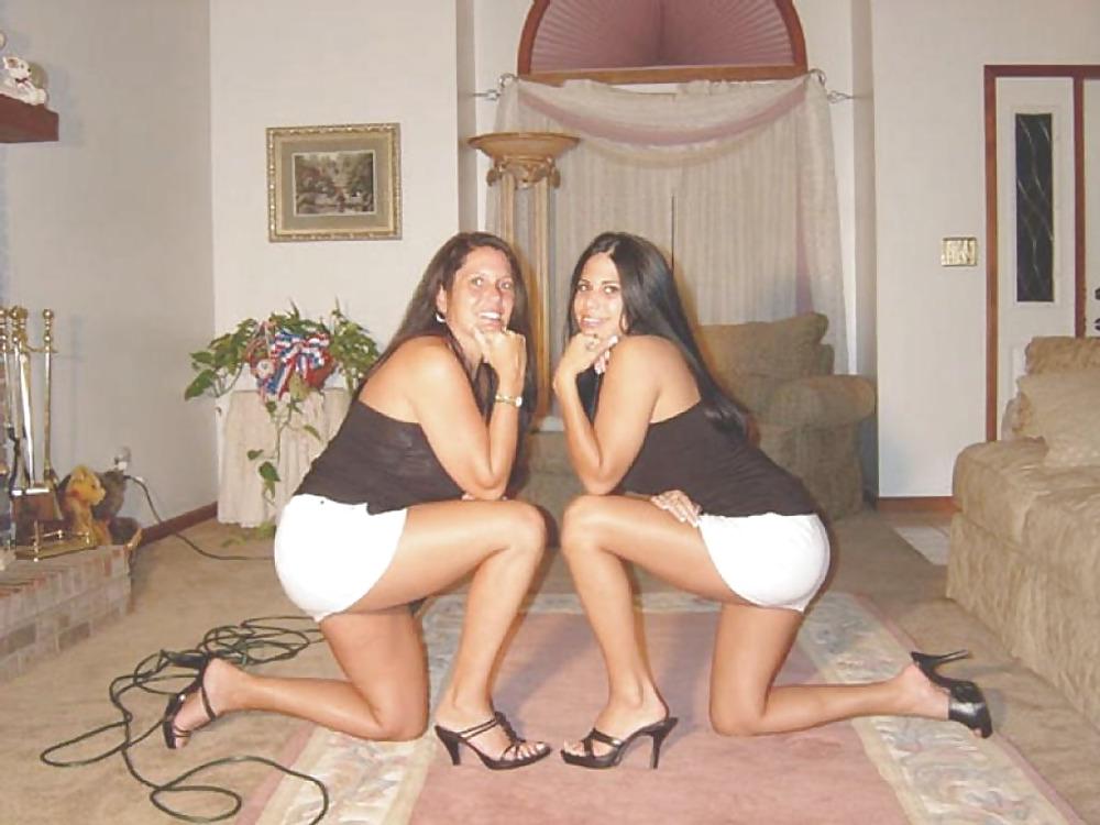 25P Moms and daughter's friends